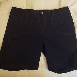 Athleta navy shorts size 14